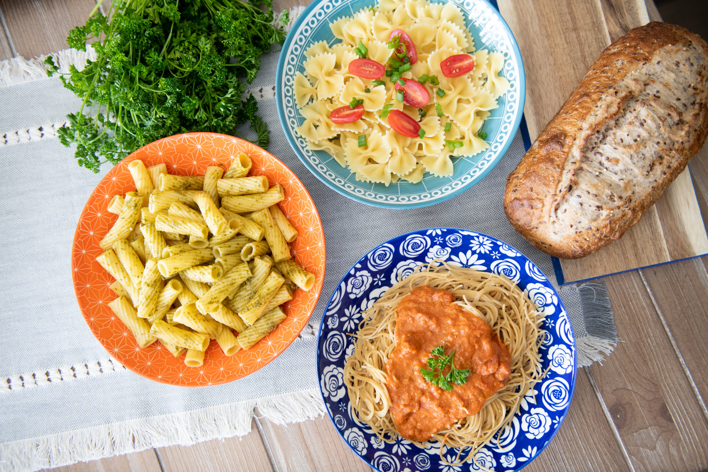 Annovero Colorful Soup/Salad/Pasta Bowls, set of 6