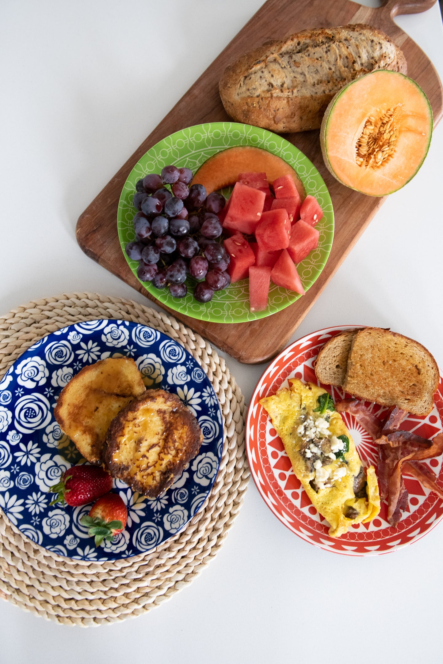 Annovero Colorful Dinner Plates, 10.5 Inch Diameter, Set of 6