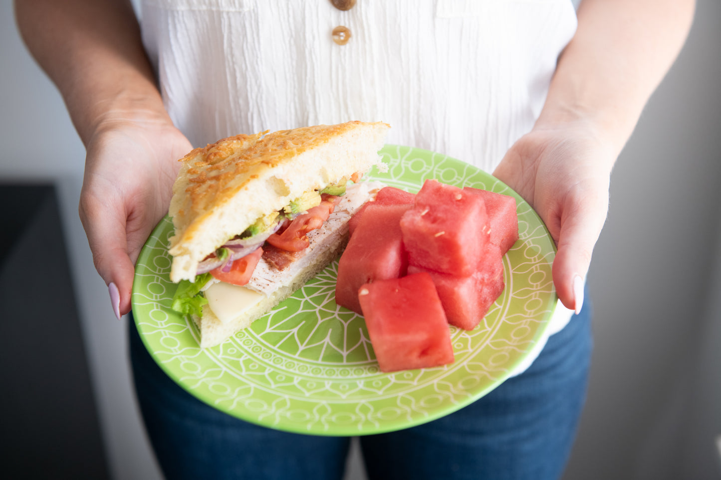 Annovero Colorful Dinner Plates, 10.5 Inch Diameter, Set of 6