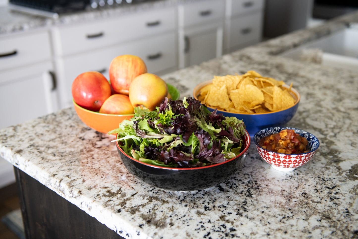 Annovero Colorful Serving Bowls, 9.5 Inch Diameter, Set of 3